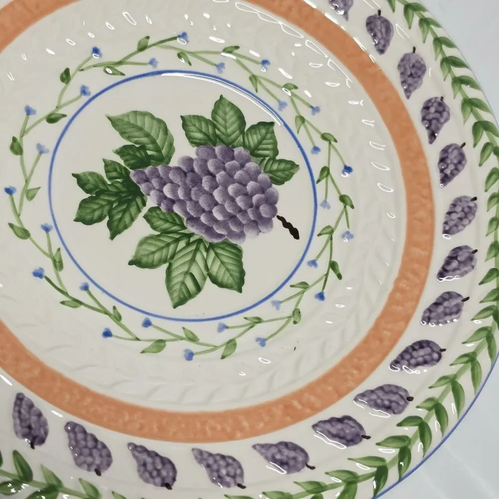 Strata Group Fresh N’ Fruity Salad /Lunch Plate 8.5